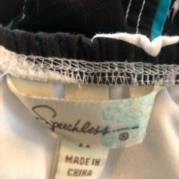 3/25$ Speechless Hawaii flower style dress size 11 - Picture 5 of 5